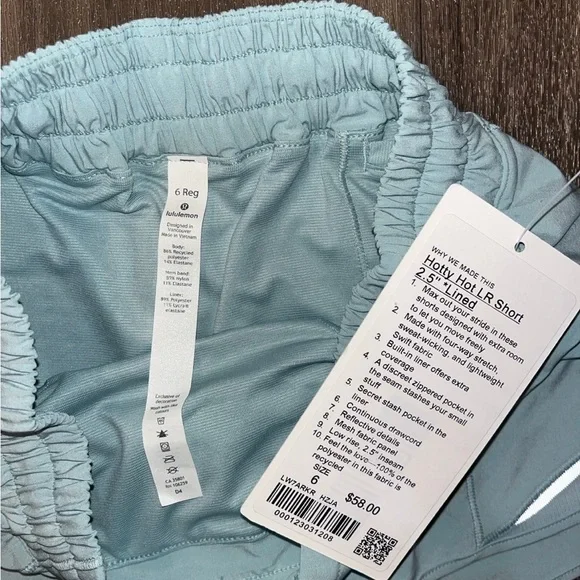 Lululemon Hotty Hot 2.5” Shorts